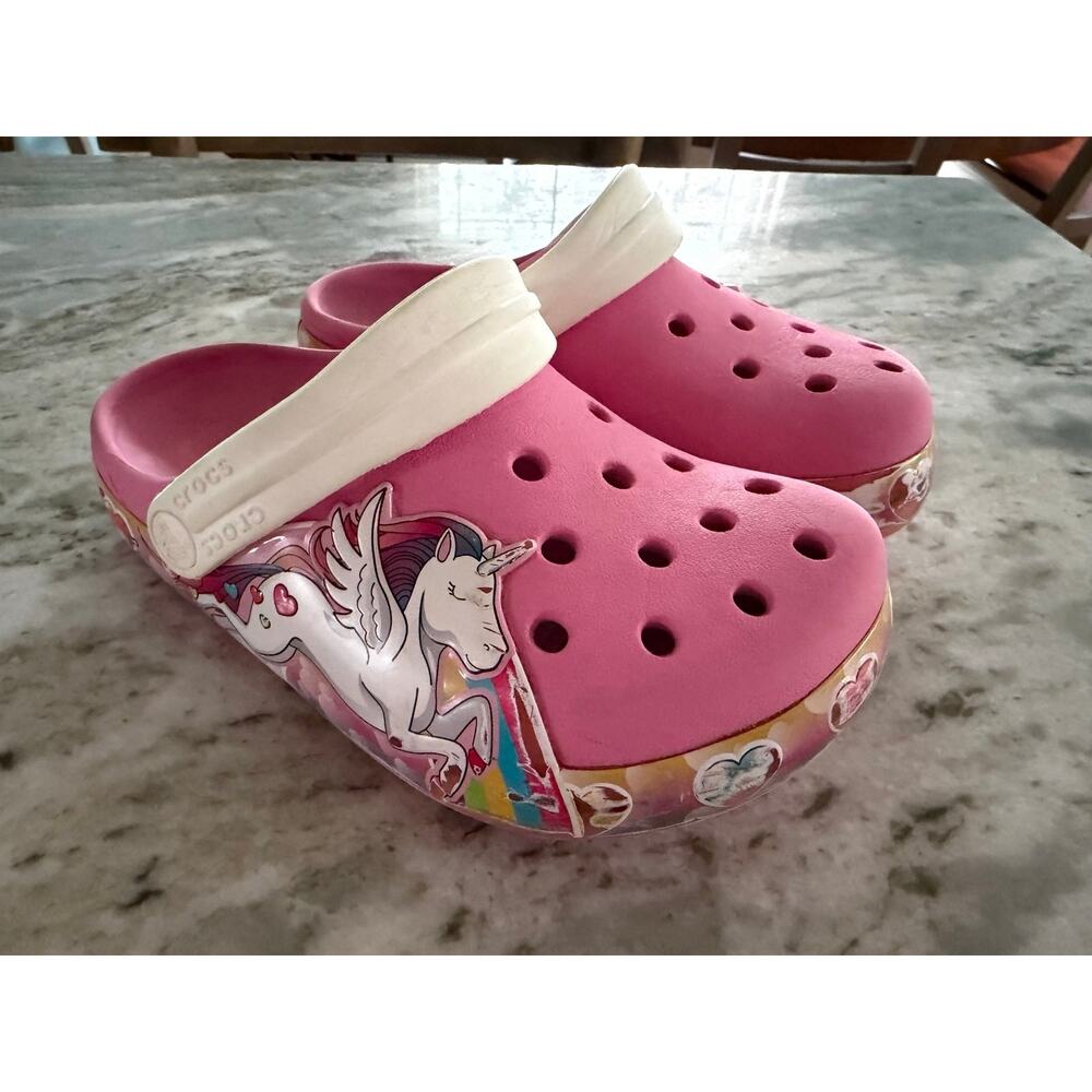 Pink unicorn with hearts crocs size J1 - Picture 7 of 9